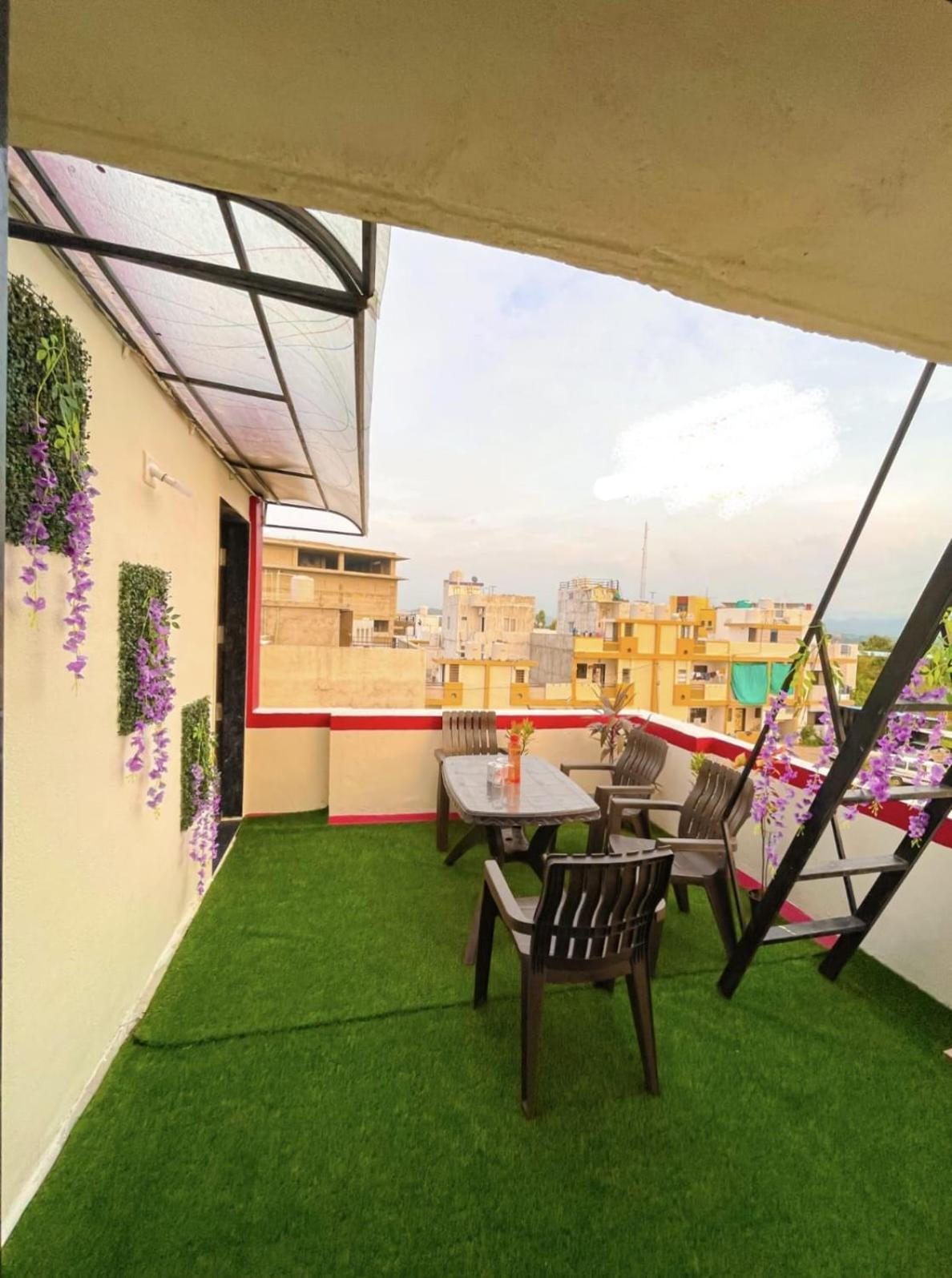 Jai Swaminarayan Delux Homestay Garudeshwar Ngoại thất bức ảnh
