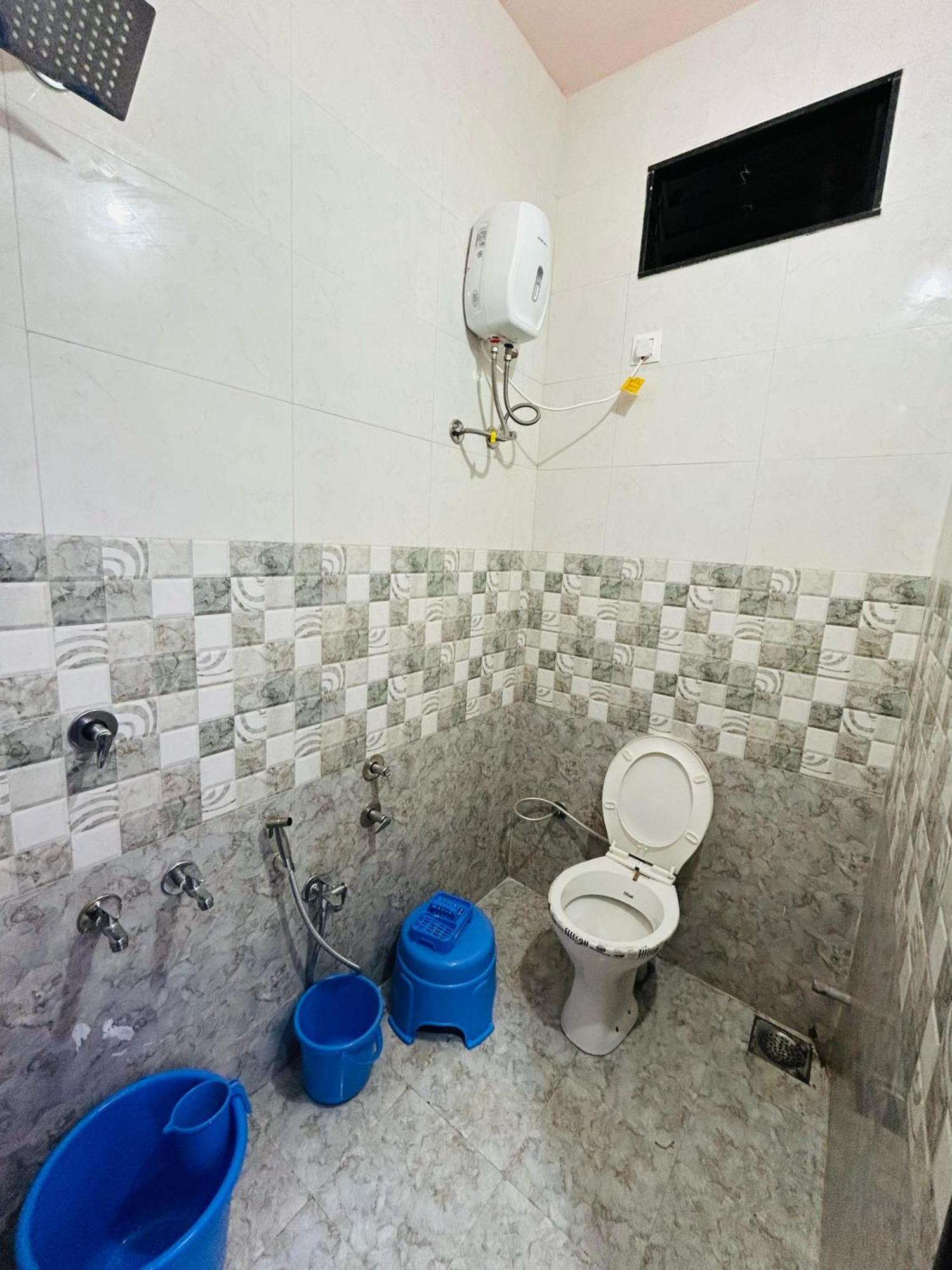 Jai Swaminarayan Delux Homestay Garudeshwar Ngoại thất bức ảnh